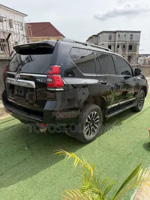 Toyota Land Cruiser Prado 2.7 VVT-i 2014 Black