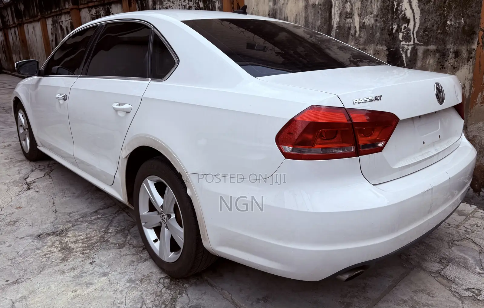 Volkswagen Passat 2013 White