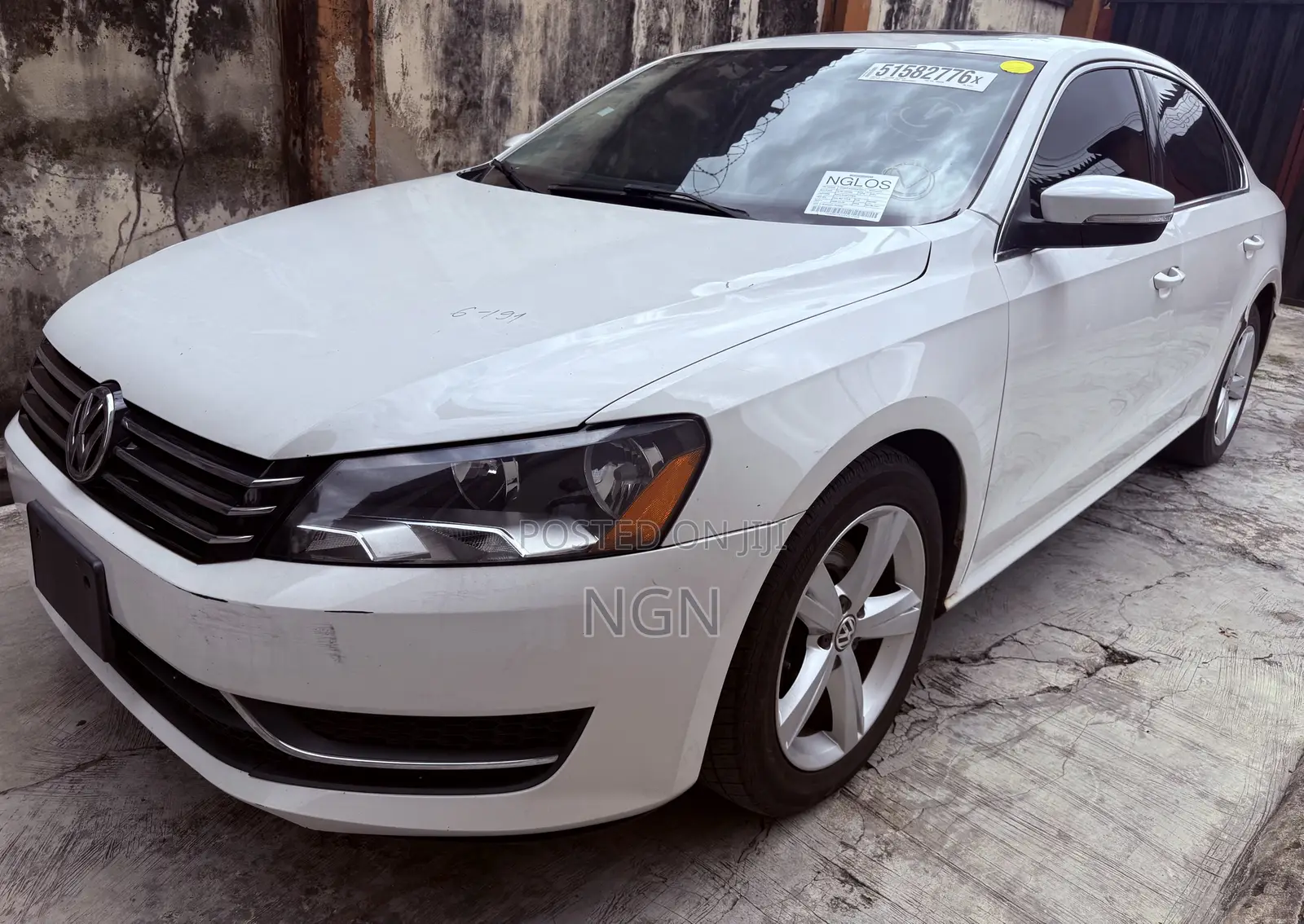 Volkswagen Passat 2013 White