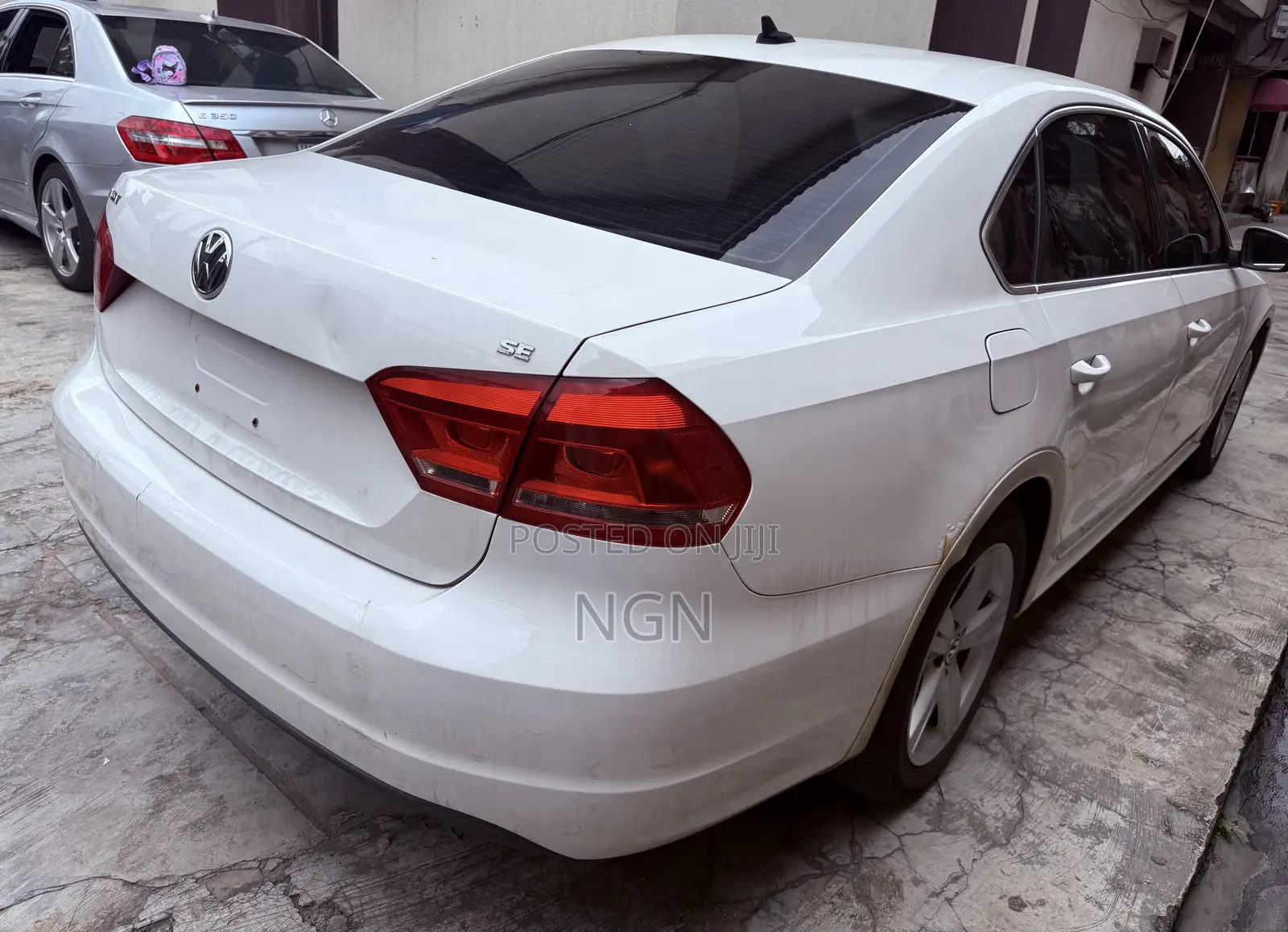 Volkswagen Passat 2013 White