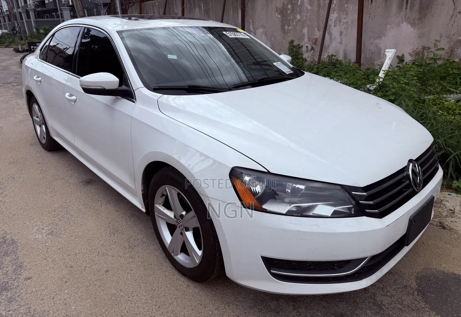 Volkswagen Passat 2013 White