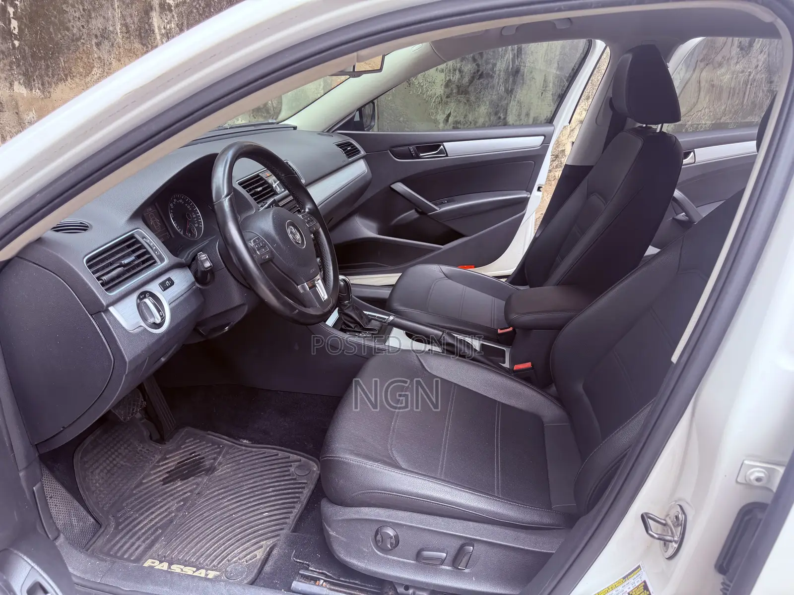 Volkswagen Passat 2013 White