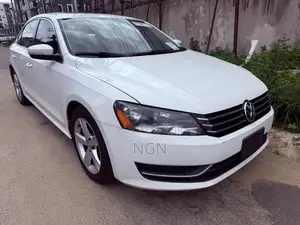 Volkswagen Passat 2013 White