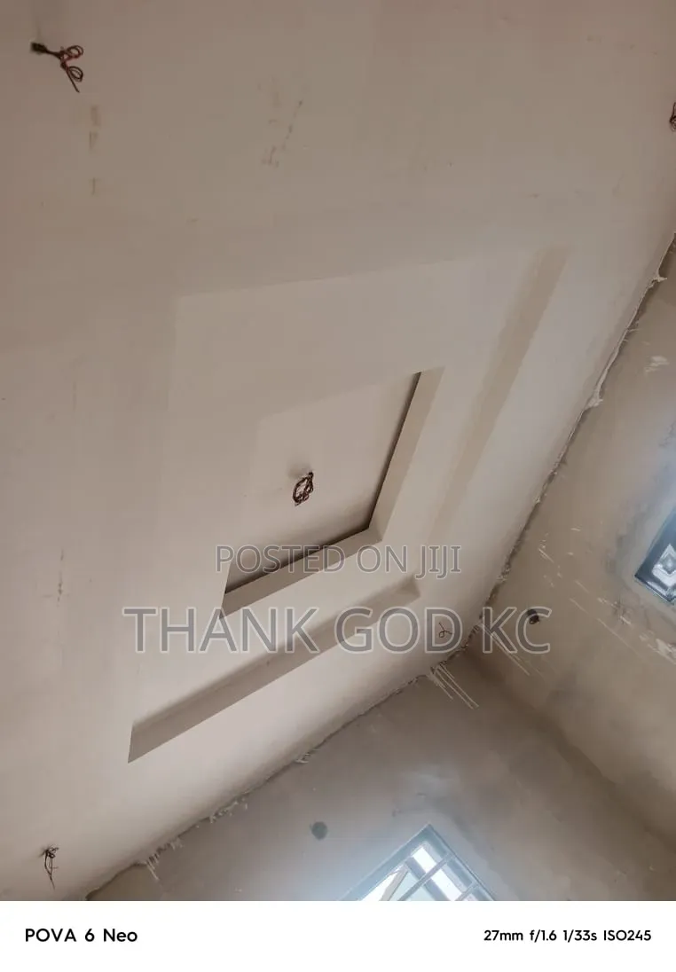 Pop Ceiling and Polystyrene