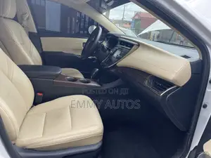 Toyota Avalon 2015 White