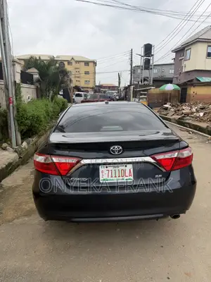 Toyota Camry SE 4dr Sedan (2.5L 4cyl 6A) 2017 Blue