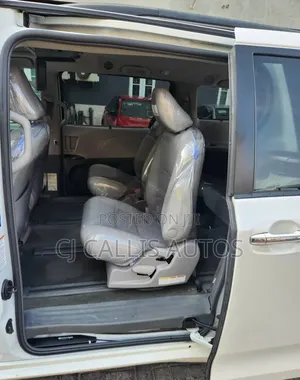Toyota Sienna 2017 White