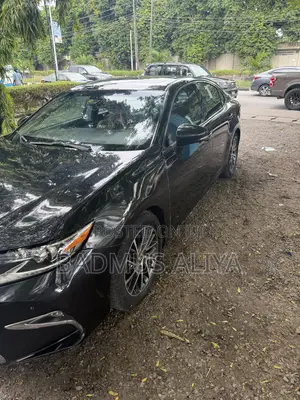 Lexus ES 2018 Black