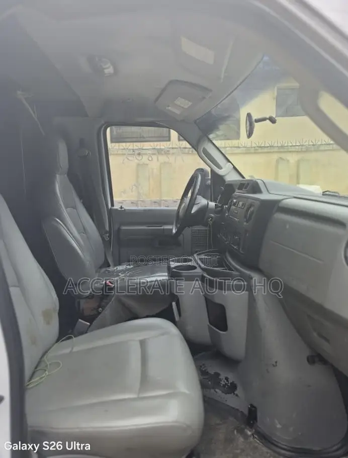 Ford E250 2014 White