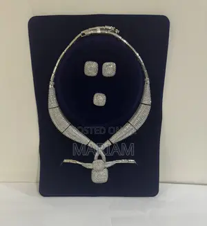 First Grade Luxury Complete Set of Jewelry