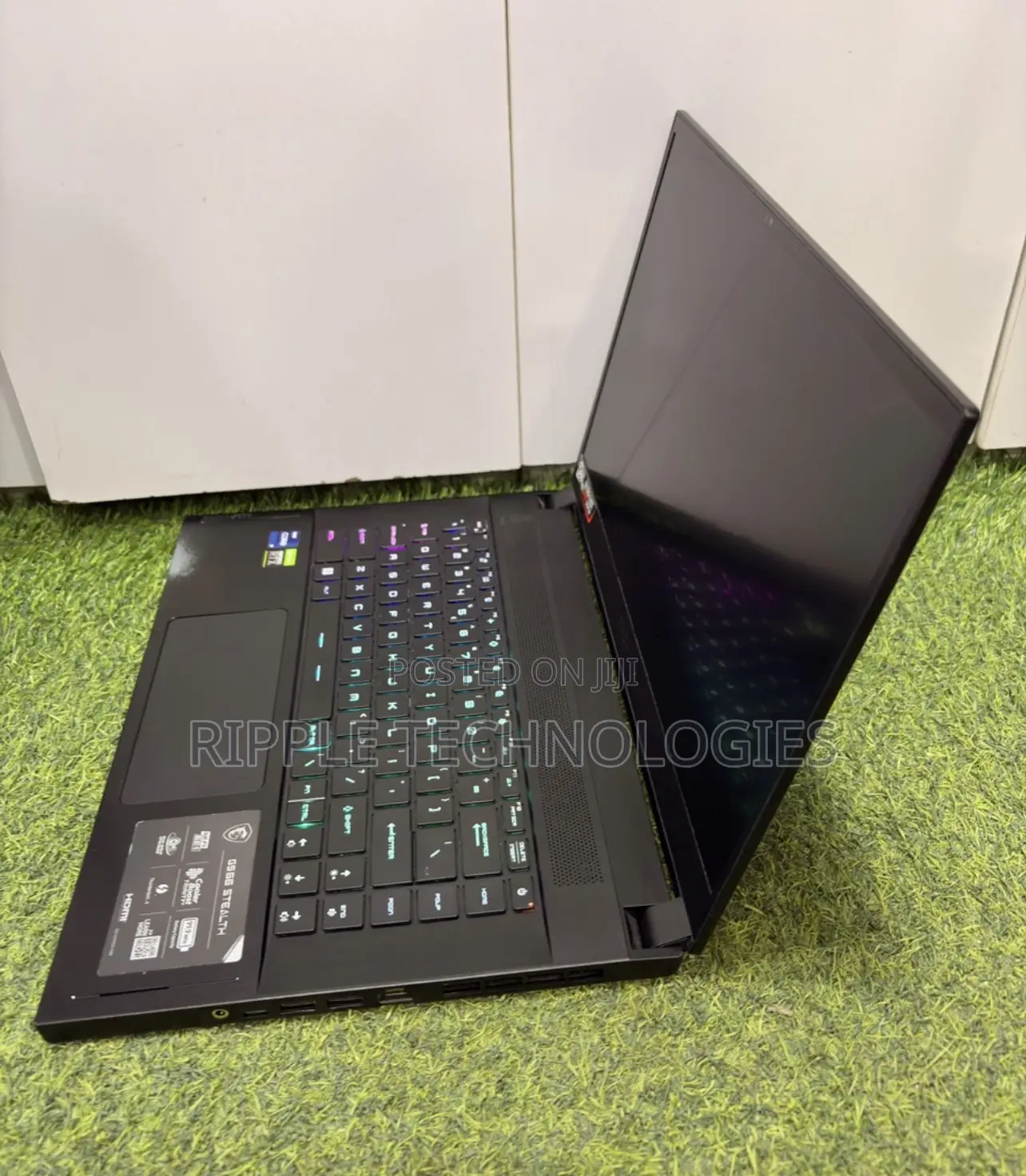 Laptop MSI GS66 Stealth 10SGS 32GB Intel Core i9 SSD 1T
