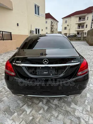 Mercedes-Benz C300 2015 Black