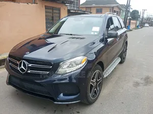 Mercedes-Benz GLE-Class 2018 Blue