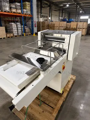 Dough Moulder