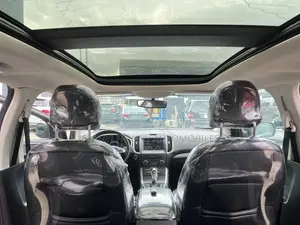 Ford Edge Titanium 4dr FWD 2017 Gray