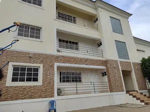 2bdrm Block of Flats in Utako for rent