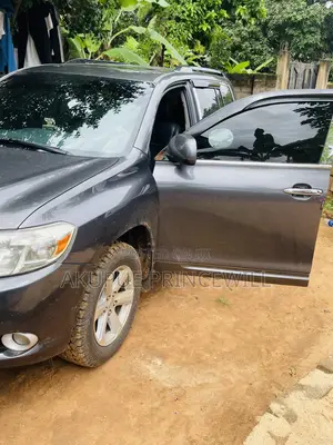 Toyota Highlander Sport 2010 Gray