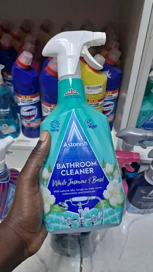 Astonish Specialist Fresh Breeze Bathroom Cleaner