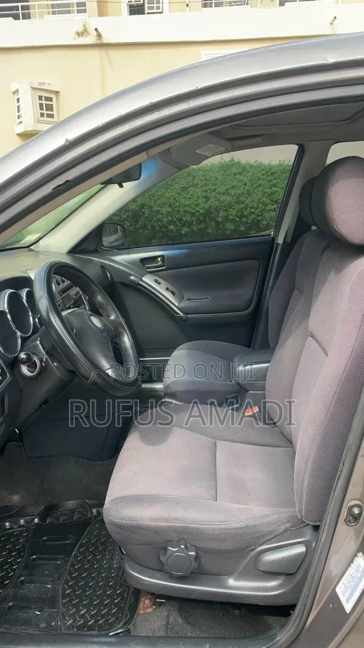 Pontiac Vibe Automatic 2003 Gray