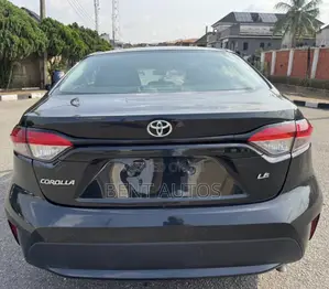 Toyota Corolla LE 2021 Black
