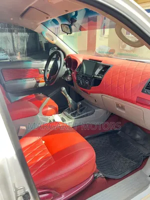 Toyota Hilux 2014 White