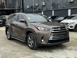 Toyota Highlander Limited Platinum 4x4 V6 (3.5L 6cyl 8A) 2018 Brown