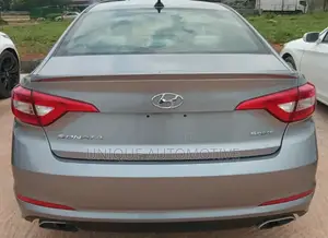 Hyundai Sonata Sport Sedan FWD (2.4L 4cyl 6A) 2016 Gray