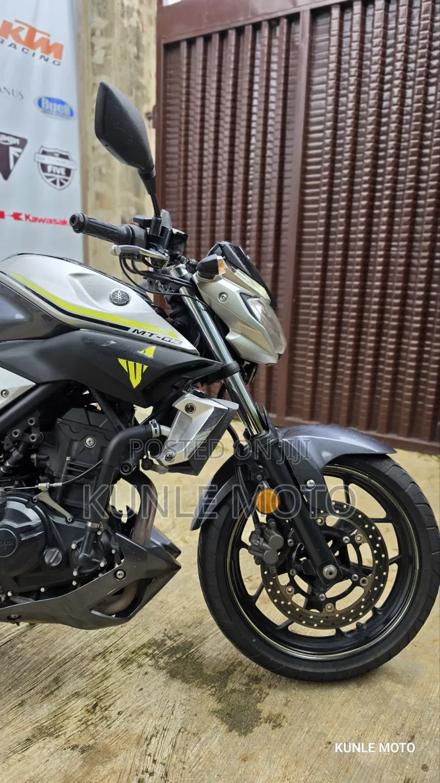 Yamaha 2015 Gray