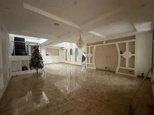 Furnished 5bdrm Duplex in Private Estate for rent
