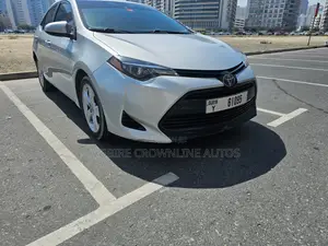 Toyota Corolla LE Eco (1.8L 4cyl 2A) 2018 Silver