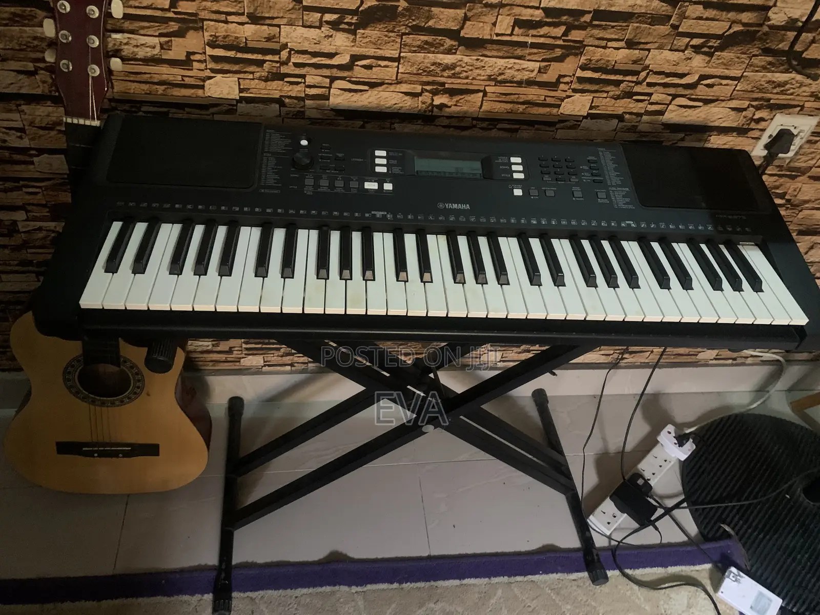 Few Months Used PSR - E373 for Sale
