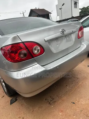 Toyota Corolla LE 2005 Silver