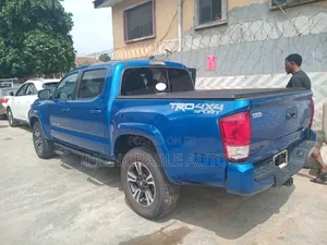Toyota Tacoma 2019 Blue