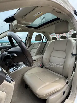 Mercedes-Benz C300 Sport 4Matic Sedan AWD (3.5L 6cyl 7A) 2014 White