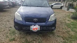 Toyota Matrix Hatchback FWD (1.8L 4cyl 5M) 2006 Blue