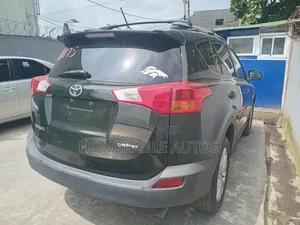 Toyota RAV4 2014 Green