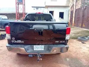 Toyota Tundra 2012 Black