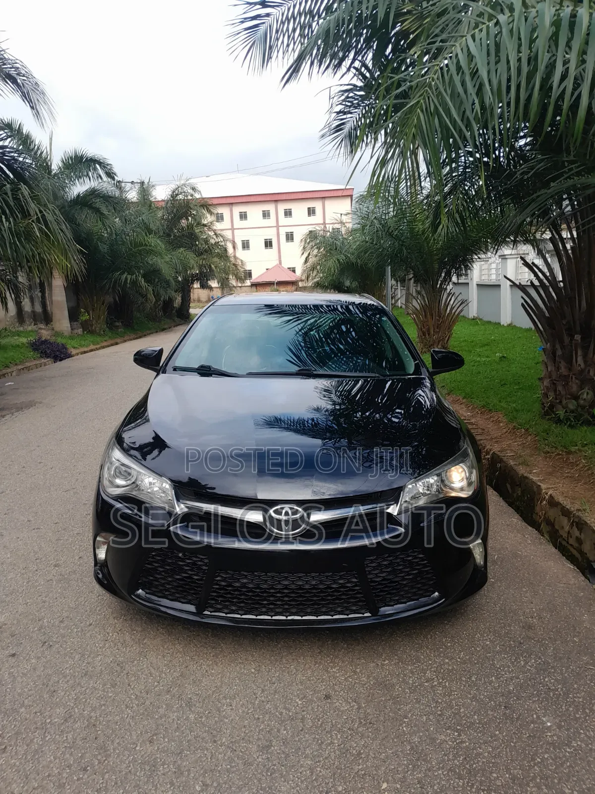 Toyota Camry 2017 Black
