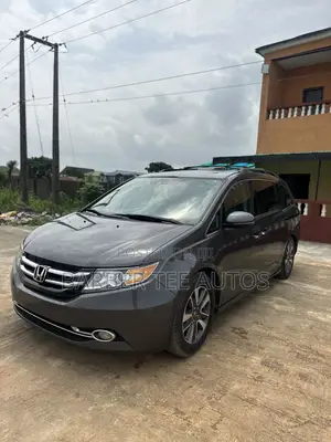 Honda Odyssey Touring 4dr Minivan (3.5L 6cyl 6A) 2014 Gray