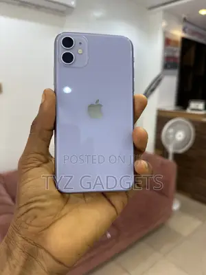 Apple iPhone 11 64 GB Blue