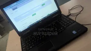 Laptop Dell Latitude 5540 16GB Intel Core i5 SSD 256GB