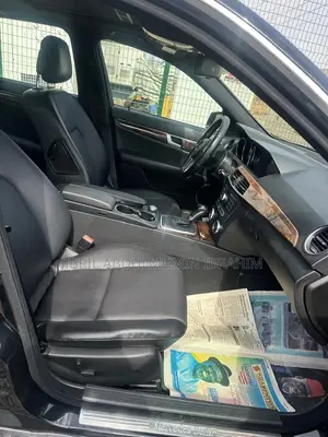 Mercedes-Benz C250 2013 Black