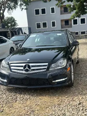 Mercedes-Benz C250 2013 Black