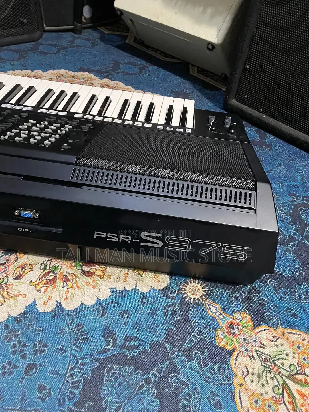 Yamaha PSR S975