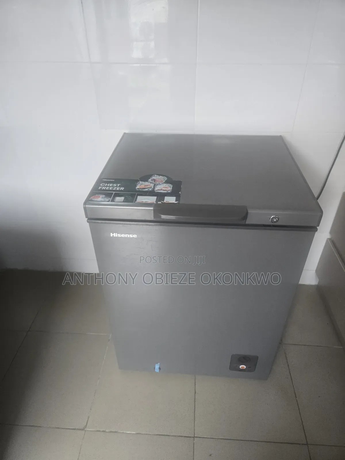 Hisense Chest Freezer Silver 142L