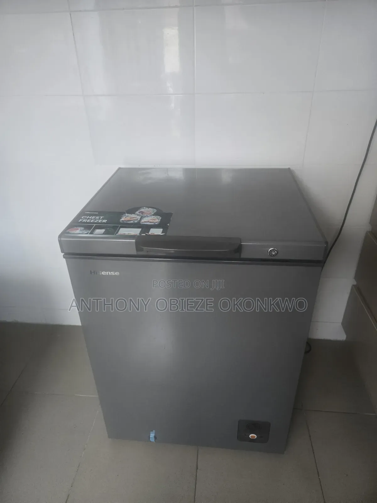 Hisense Chest Freezer Silver 142L