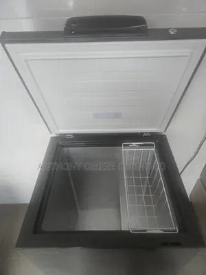 Hisense Chest Freezer Silver 142L