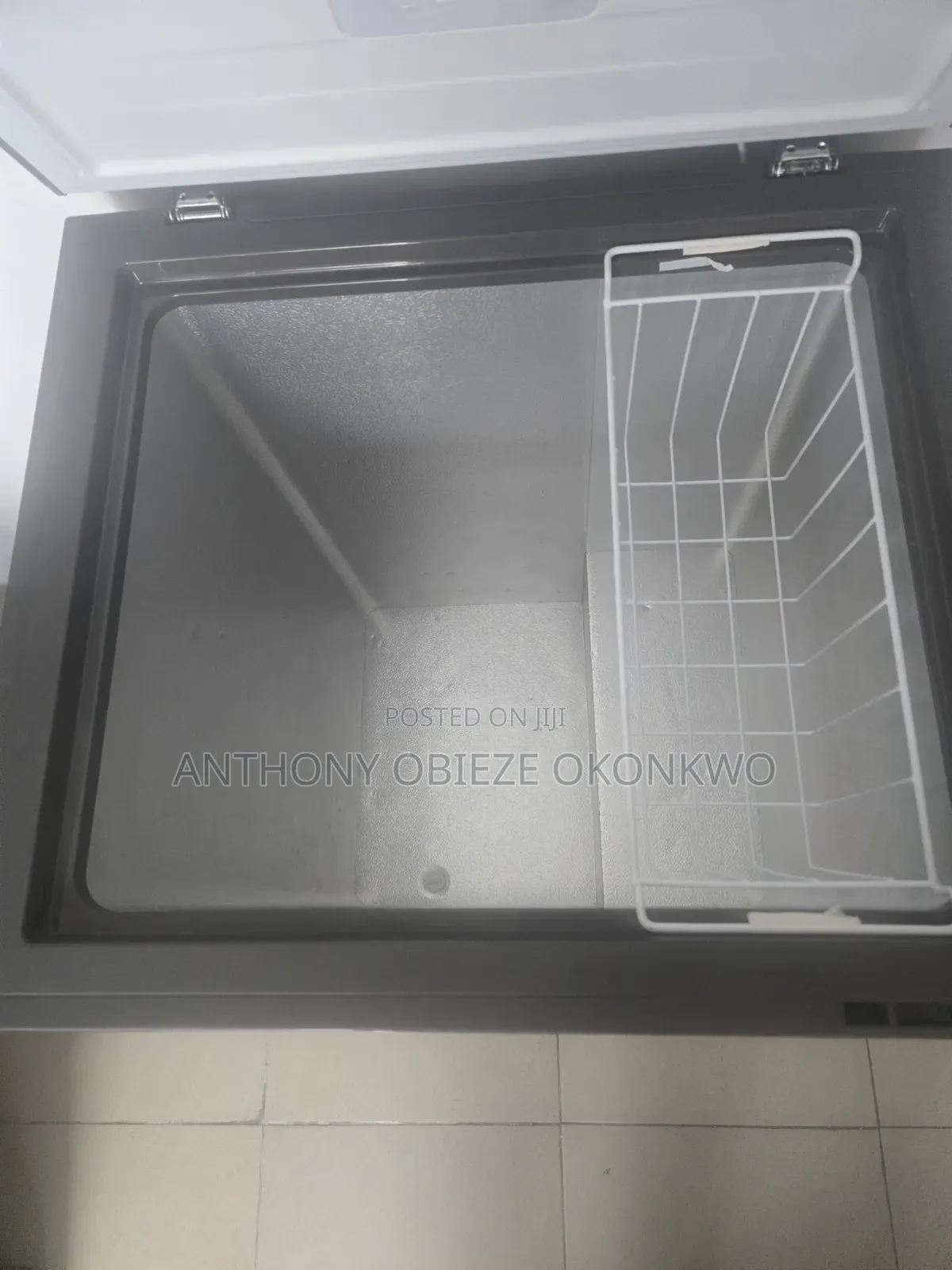 Hisense Chest Freezer Silver 142L
