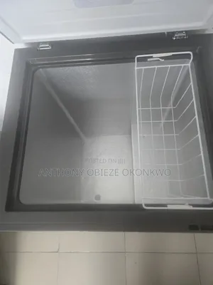 Hisense Chest Freezer Silver 142L