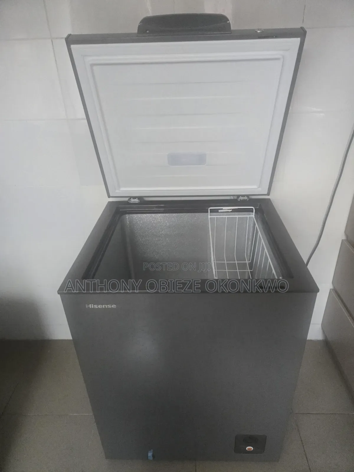 Hisense Chest Freezer Silver 142L